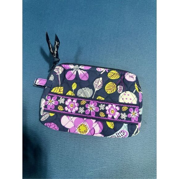 Vera Bradley E-Reader Floral Nightingale 9" X 7” Tablet Sleeve Retired - Picture 1 of 3